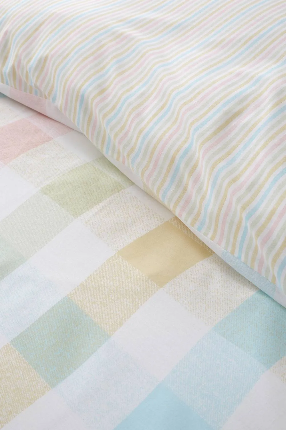 Catherine Lansfield 'Spring Check' Reversible Duvet Cover Set 3
