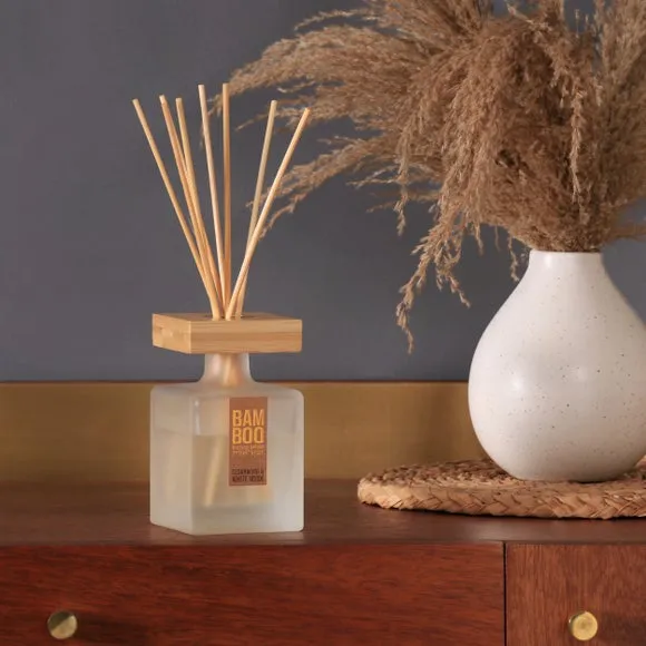 Heart and Home Bamboo Cedarwood & White Musk Diffuser 1