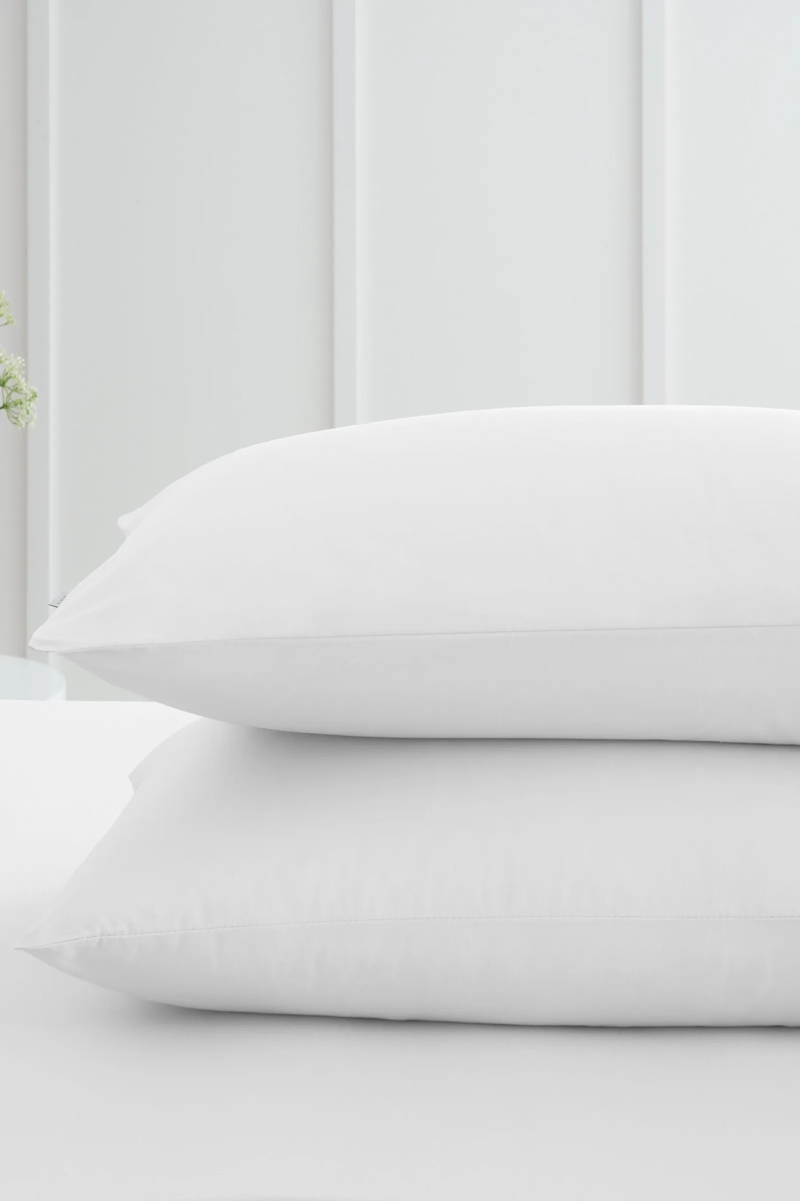 Bianca '200 Thread Count Cotton Percale' Standard Pillowcase Pair in White 2