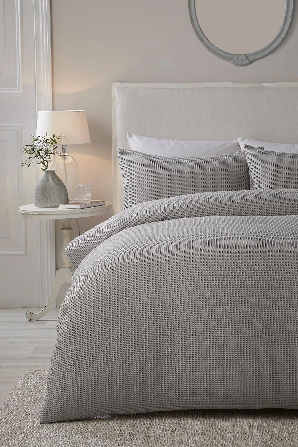 Serene 'Lindly' Waffle Duvet Cover Set in Silver
