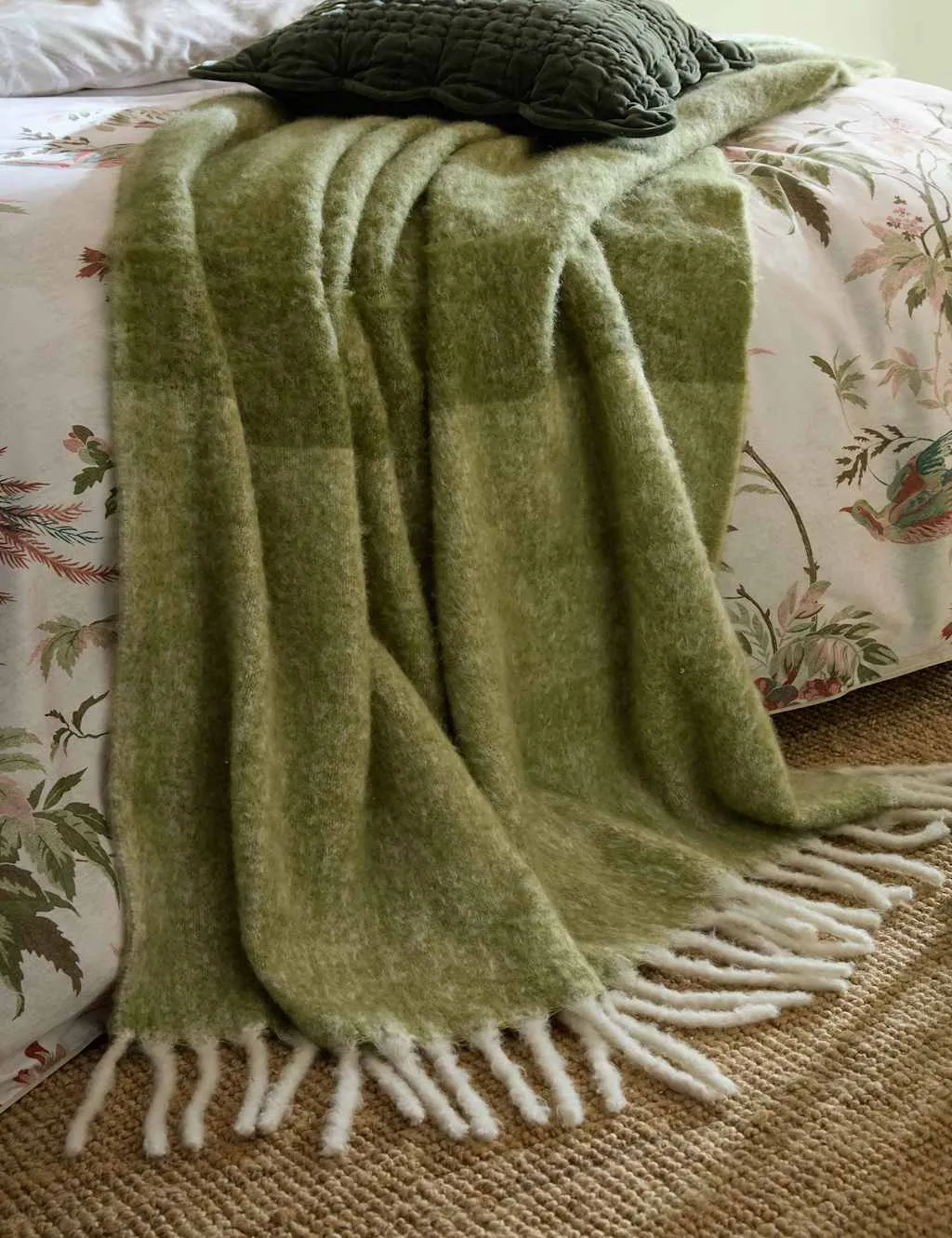 Laura Ashley Bronwen Tassled Throw with Wool Green Mix