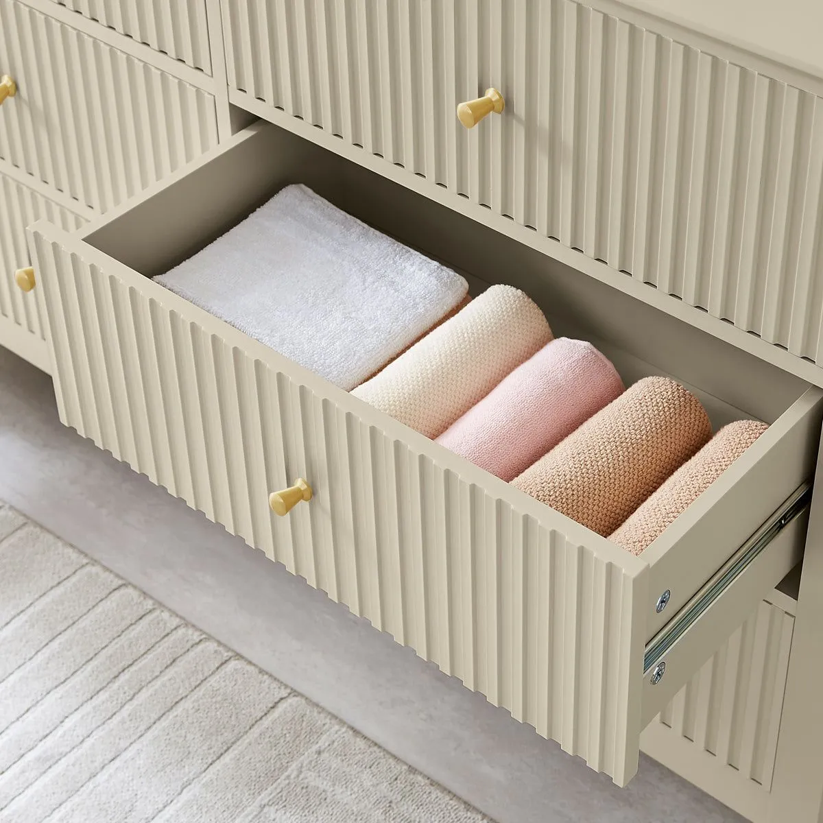 Melody Maison Large 6 Drawer Chest Of Drawers - Hales Taupe Range in Beige 6