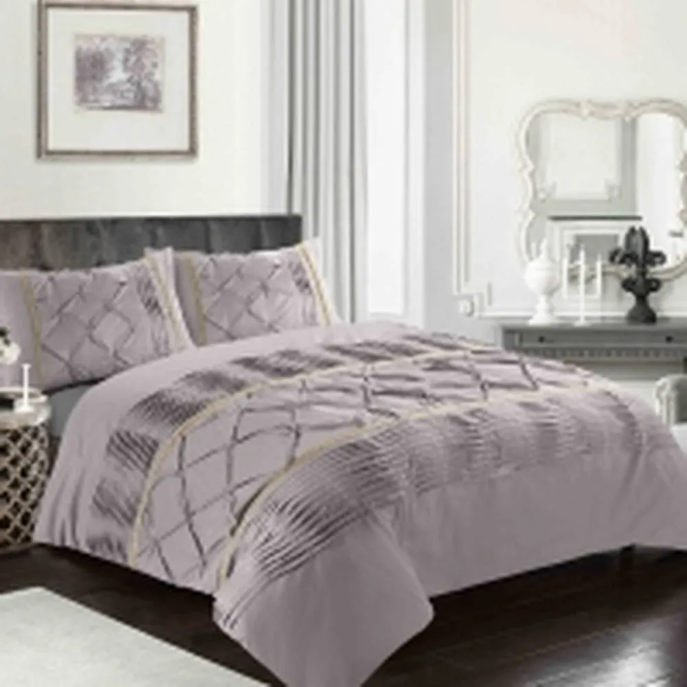 Homes-Linen Luxury Eleanor Pintuck Stripes Duvet Cover Set in Silver