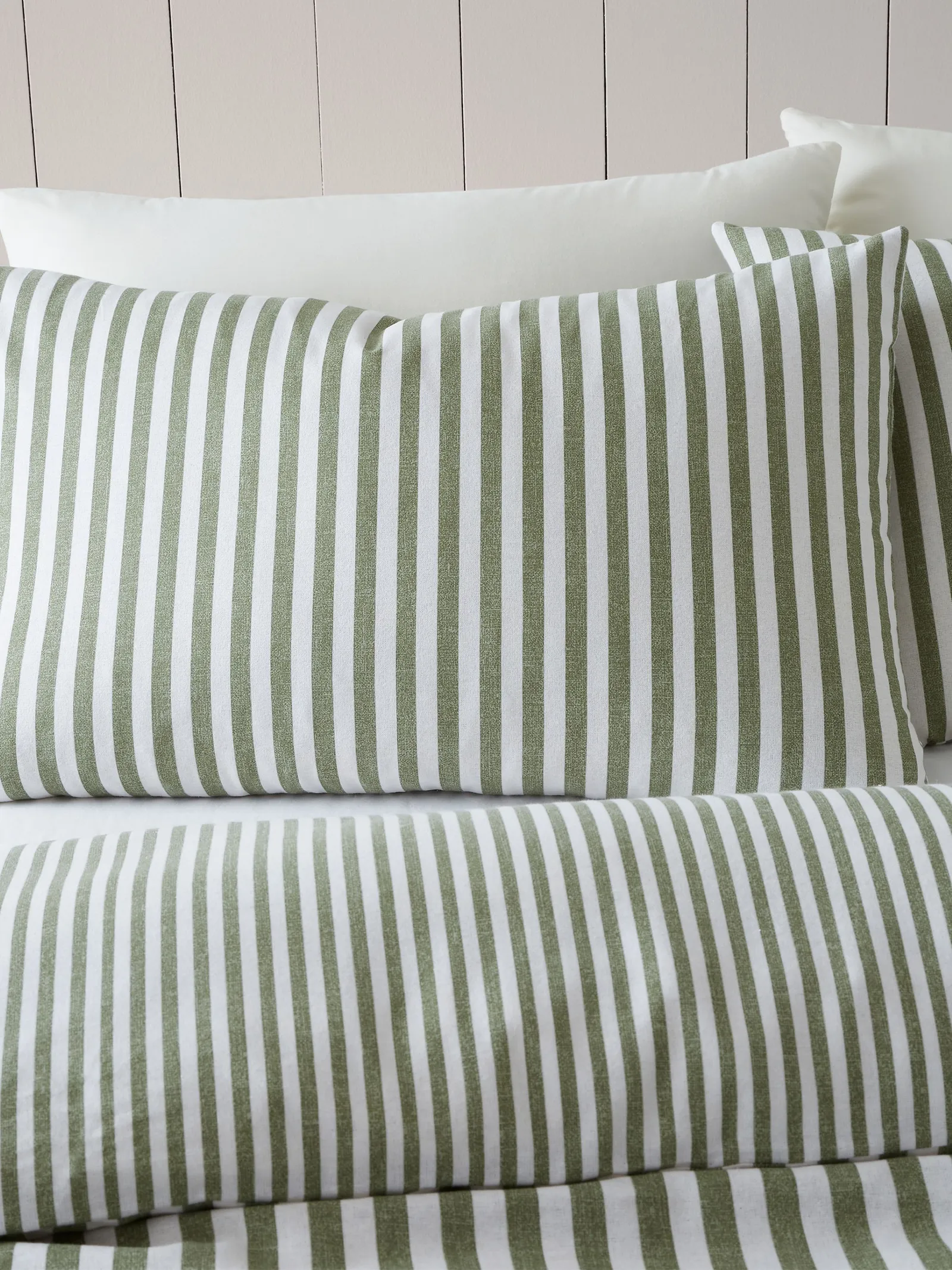 Catherine Lansfield Brushed Stripe 100% Cotton Duvet Cover Set in Green 3