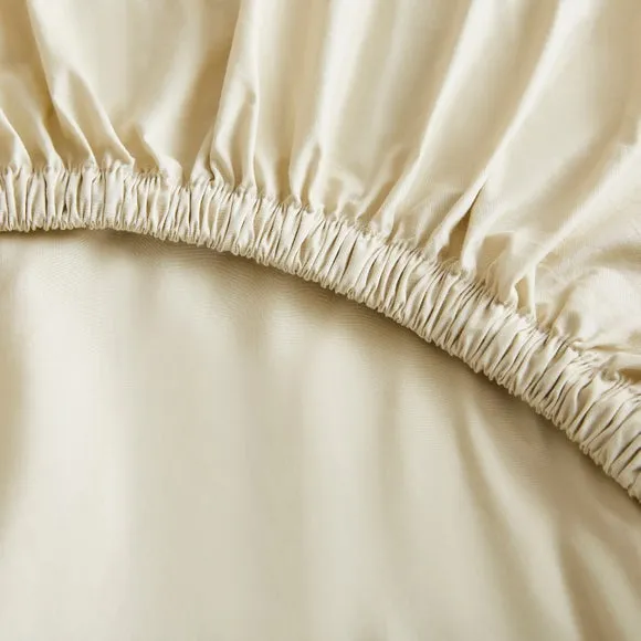 True Grip® 200 Thread Count Fitted Sheet 2