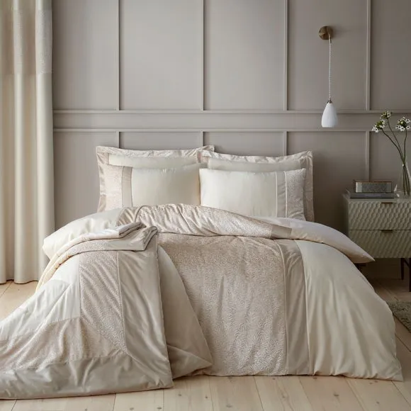 Beverley Duvet Cover and Pillowcase Set 5
