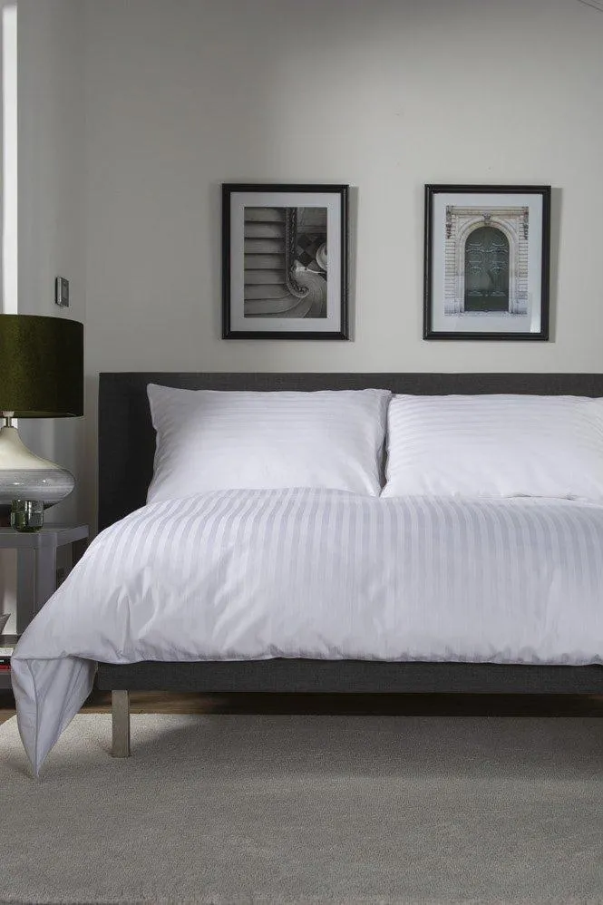 Canterbury Double Duvet Set