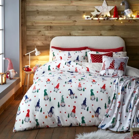 Festive Gnomes Duvet Cover & Pillowcase Set 4