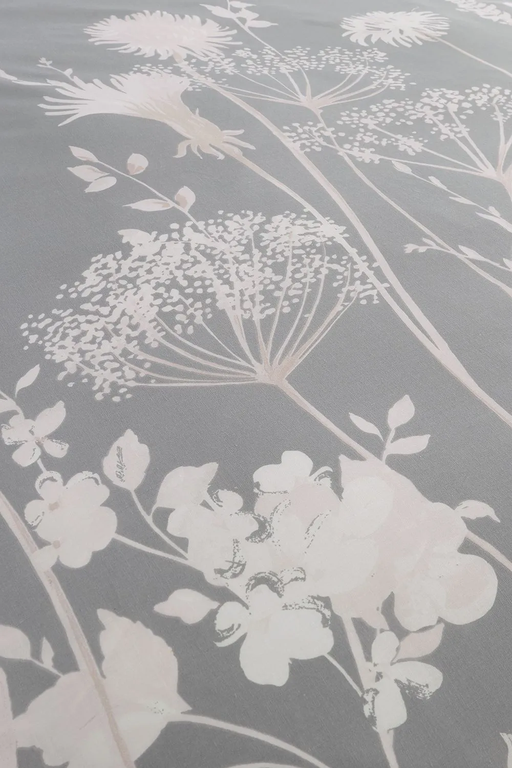 Catherine Lansfield Meadowsweet Floral Duvet Set in Grey 4