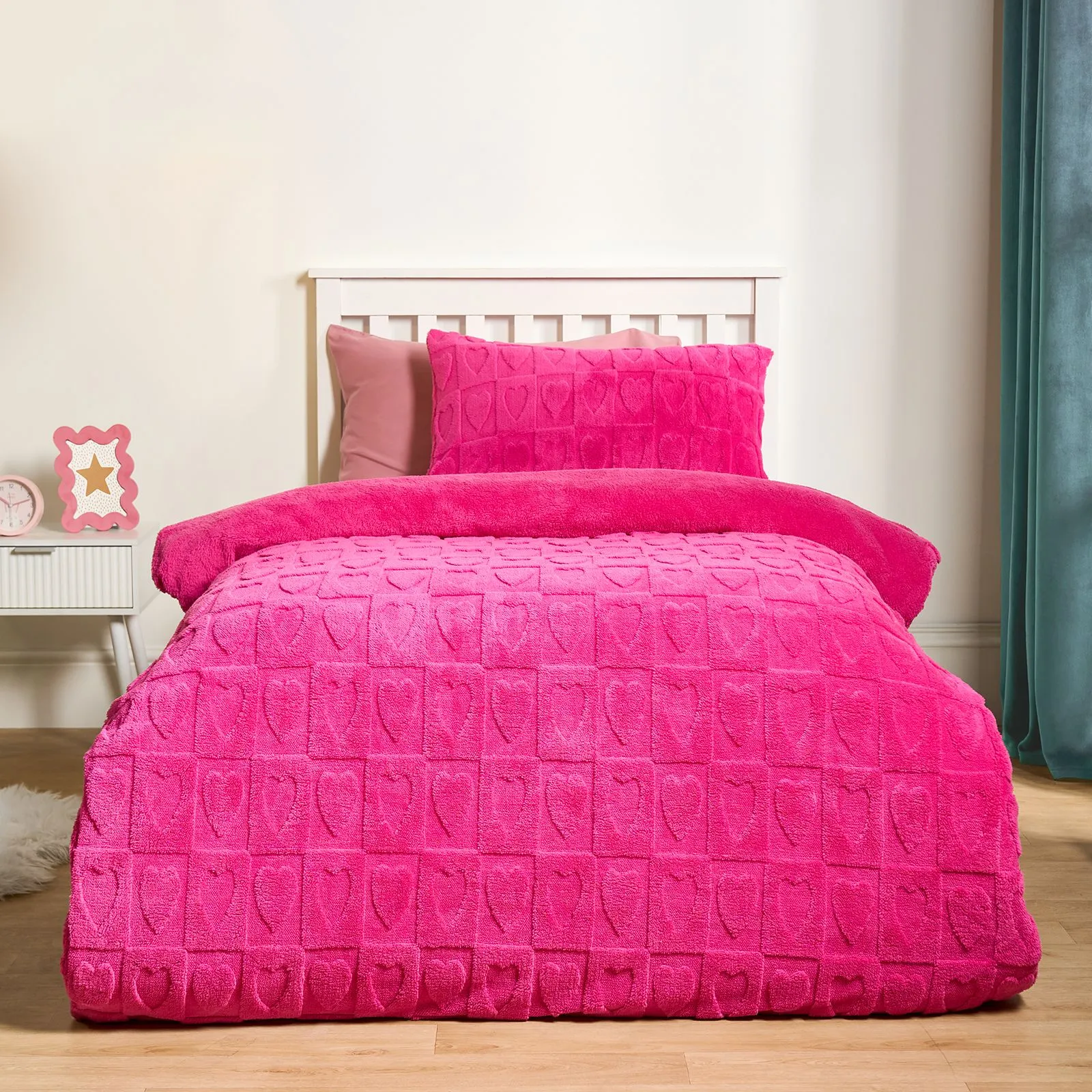 OHS Tufted Heart Duvet Cover with Pillowcase Bedding Set in Bright Pink