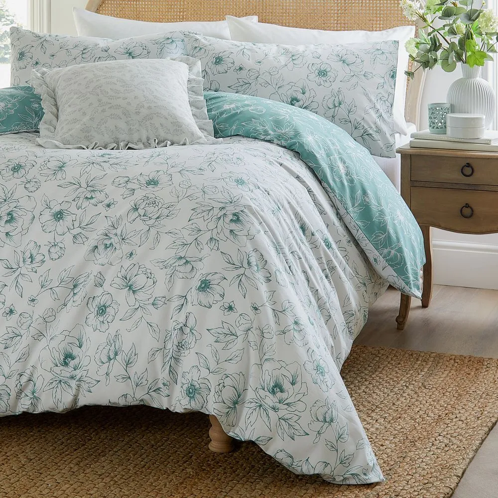 Wylder Bella Reversible Floral Duvet Cover Set in Blue 4