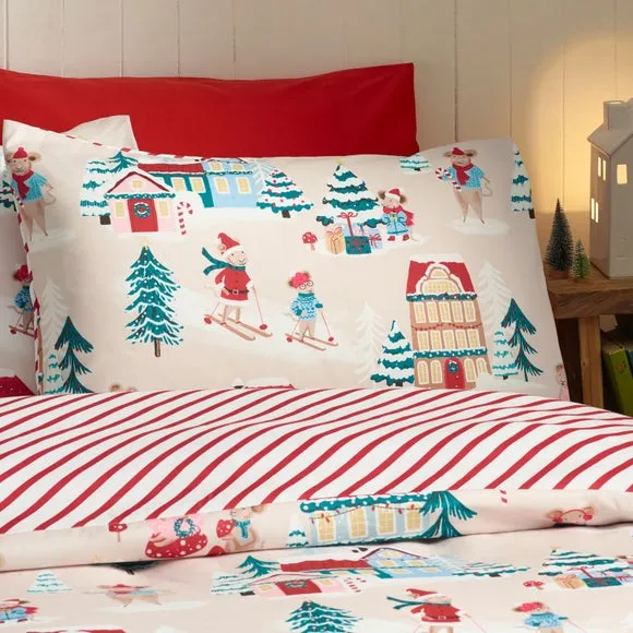 Catherine Lansfield Christmas Mouse Town Duvet Cover & Pillowcase Set 4