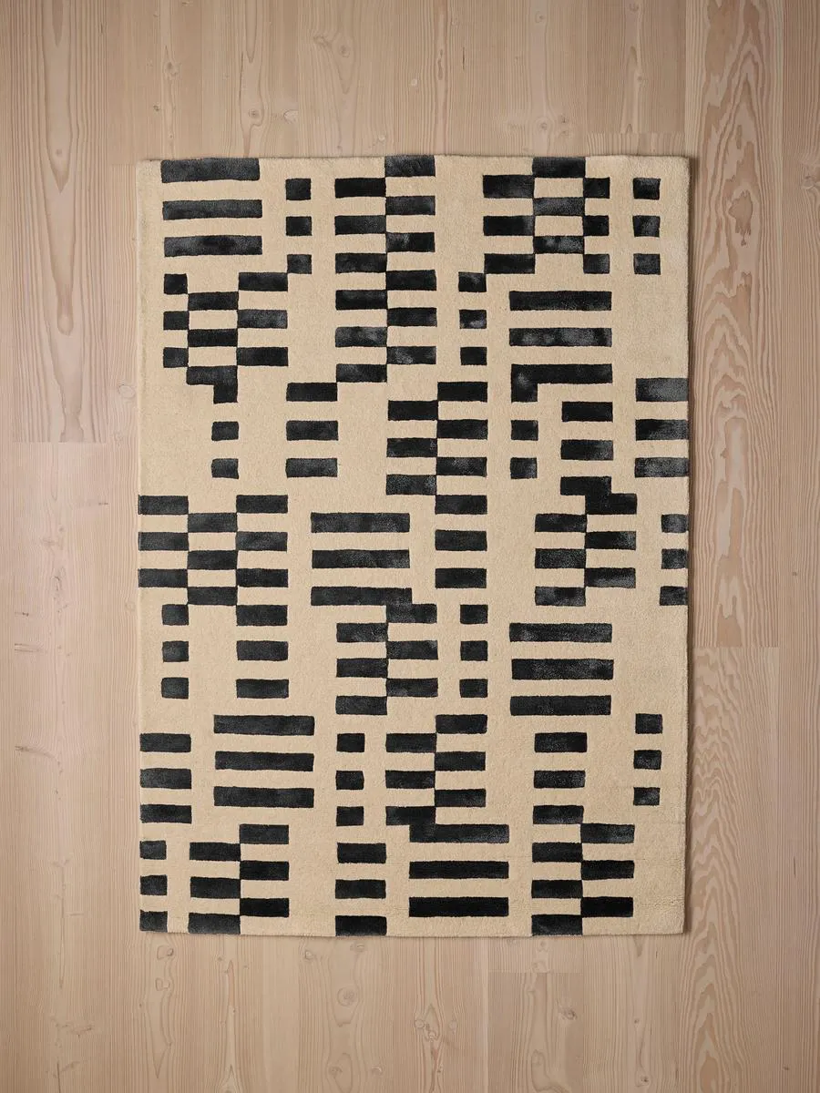 Raya Rug Black, 270 x 360cm