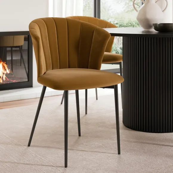 Kendall Dining Chair with Black Legs, Velvet 1