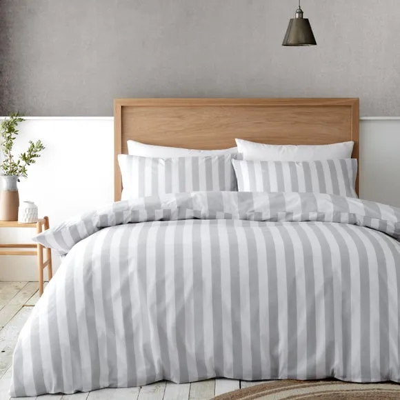 Catherine Lansfield Cove Stripe Duvet Cover and Pillowcase Set 3