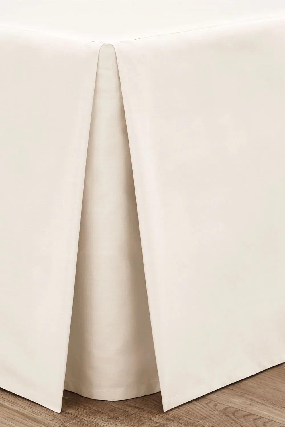Catherine Lansfield Easy Iron 180 Thread Count Polycotton Percale Base Valance Sheet in Cream 1