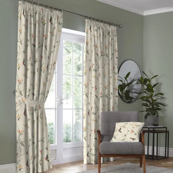 Darnley Coral Cushion 2