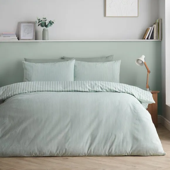 Catherine Lansfield Epping Textured Stripe Reversible Polycotton Duvet Cover & Pillowcase Set 3