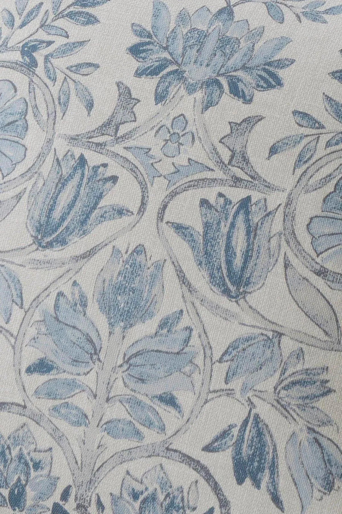 Dreams & Drapes 'Averie' Filled 100% Cotton Cushion With Delicate Floral Print in Blue 2