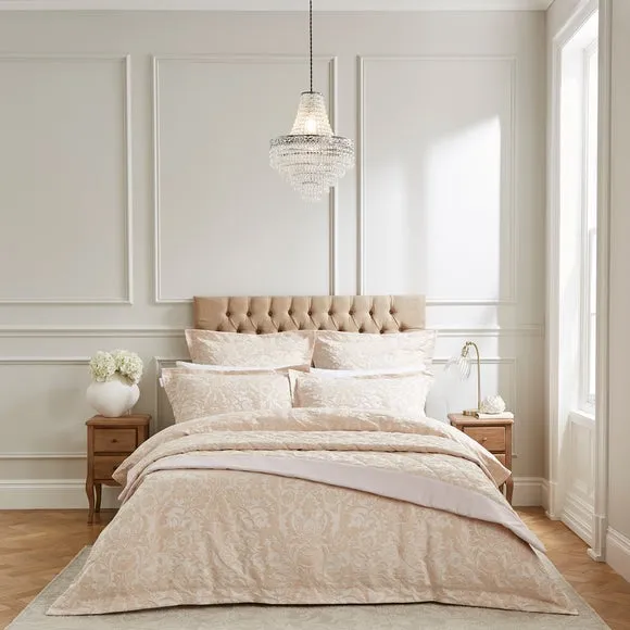 Dorma Winchester Duvet Cover and Pillowcase Set 4