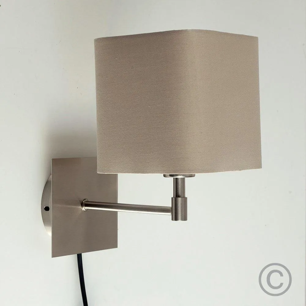 ValueLights Sheldon Brushed Chrome Indoor Wall Light in Metallic Silver 2