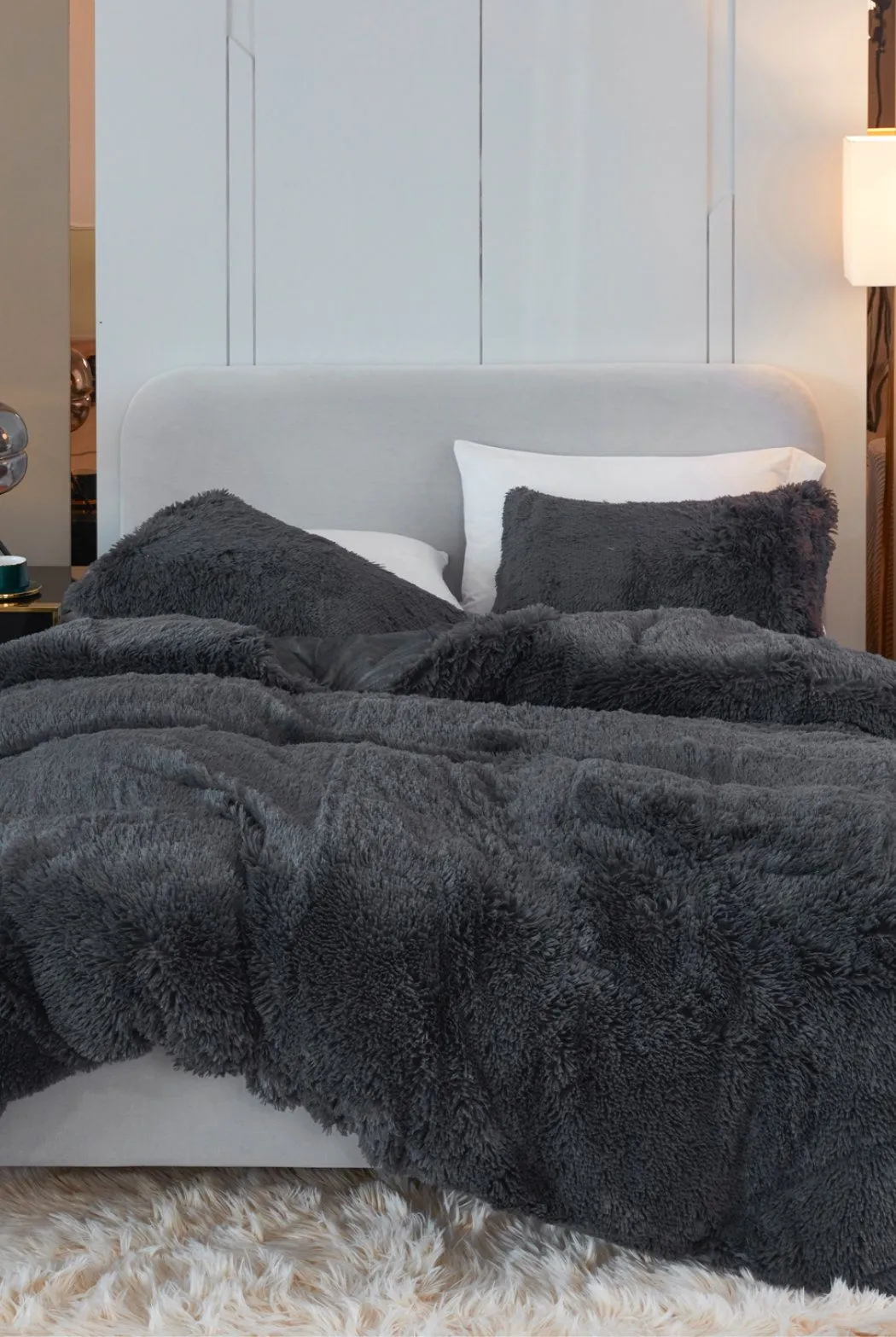 Ezysleep Black Faux Fur Duvet Cover Set
