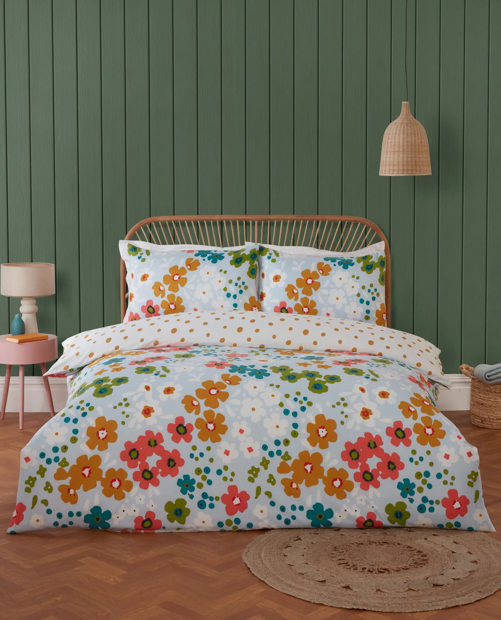 Rapport Home Betty Polyester Reversible Duvet Cover Set with Pillowcase 1
