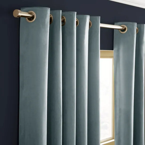 Luxe Velour Eyelet Curtains (Blackout Available) 1