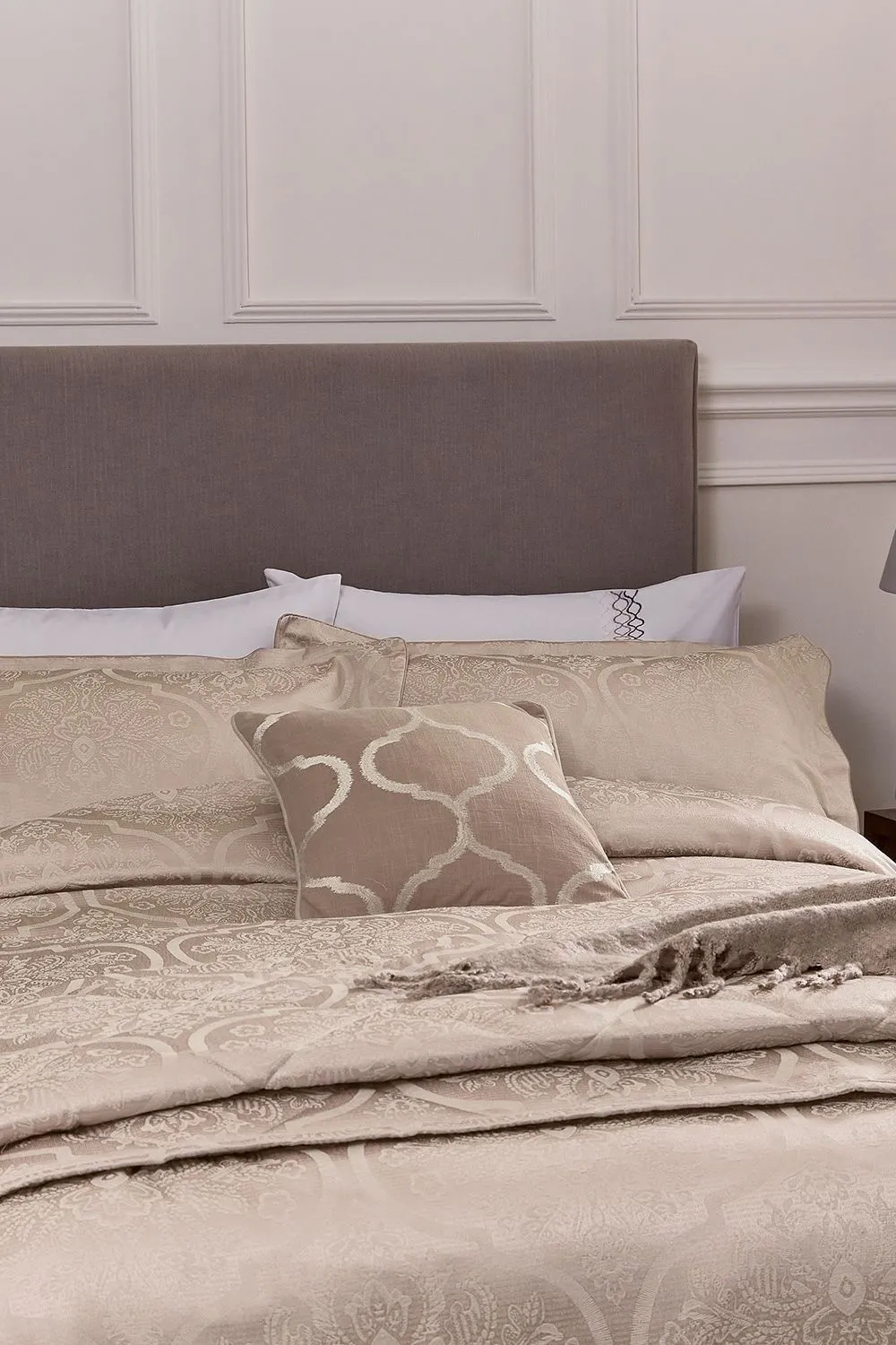 1951 'Reza' Cotton Duvet Cover Set in Pink 2