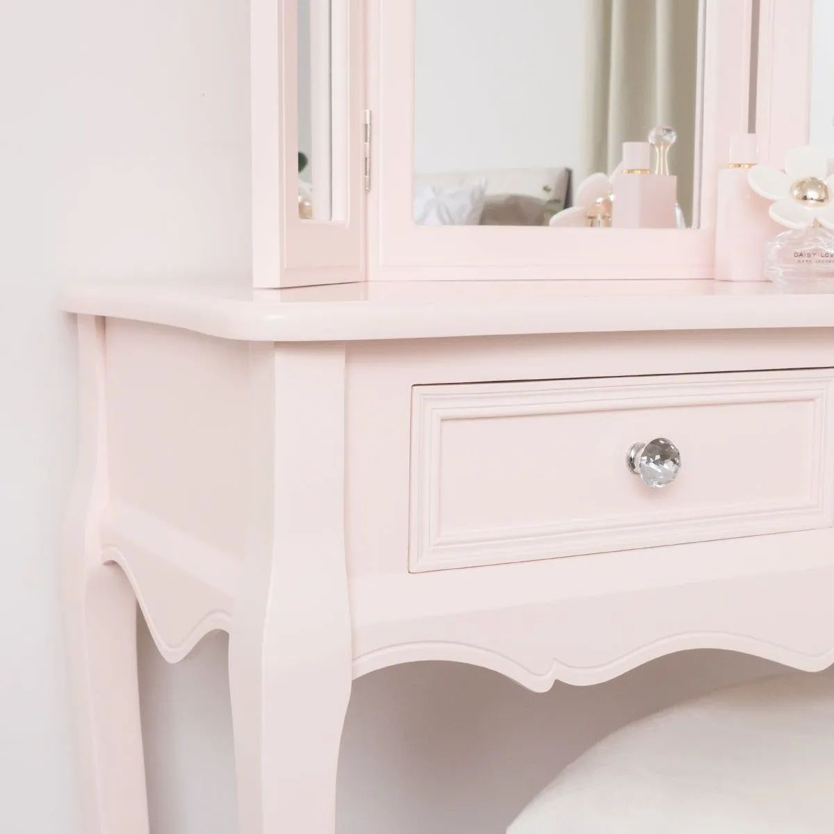 Melody Maison Pink Dressing Table, Mirror, Stool Set - Sophia Pink Range in Pale Pink 4