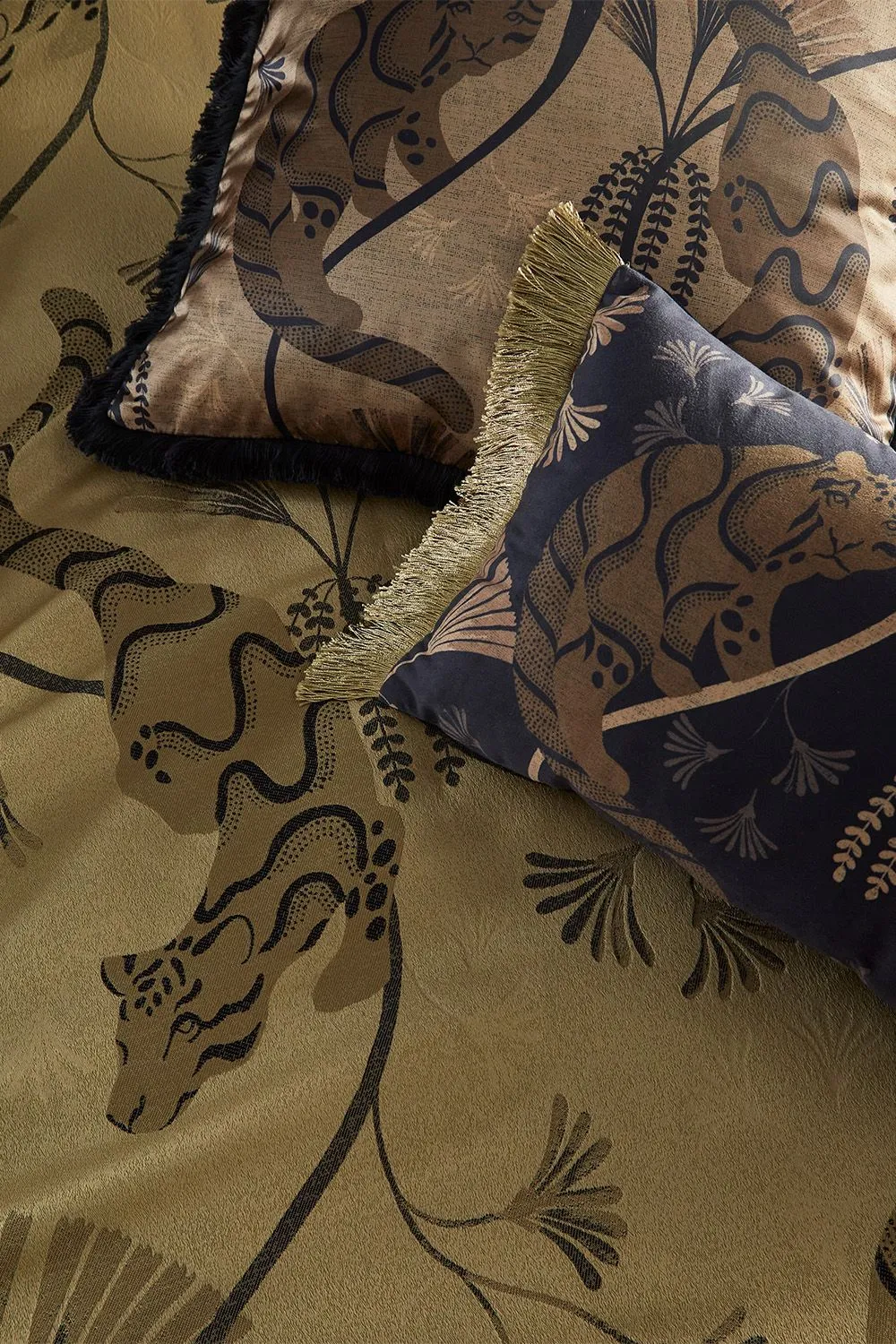 Paoletti Moondusk Exotic Animal Jacquard Duvet Cover Set in Gold 4