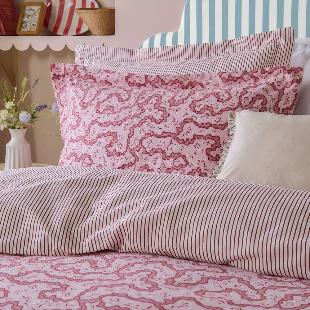 Wylder Brianna Floral 100% Cotton Duvet Cover Set in Red 2
