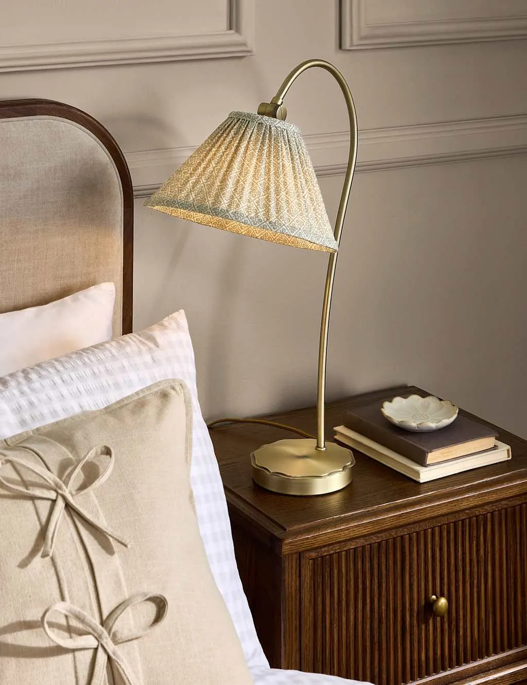 Laura Ashley Willowbrook Table Lamp Antique Brass