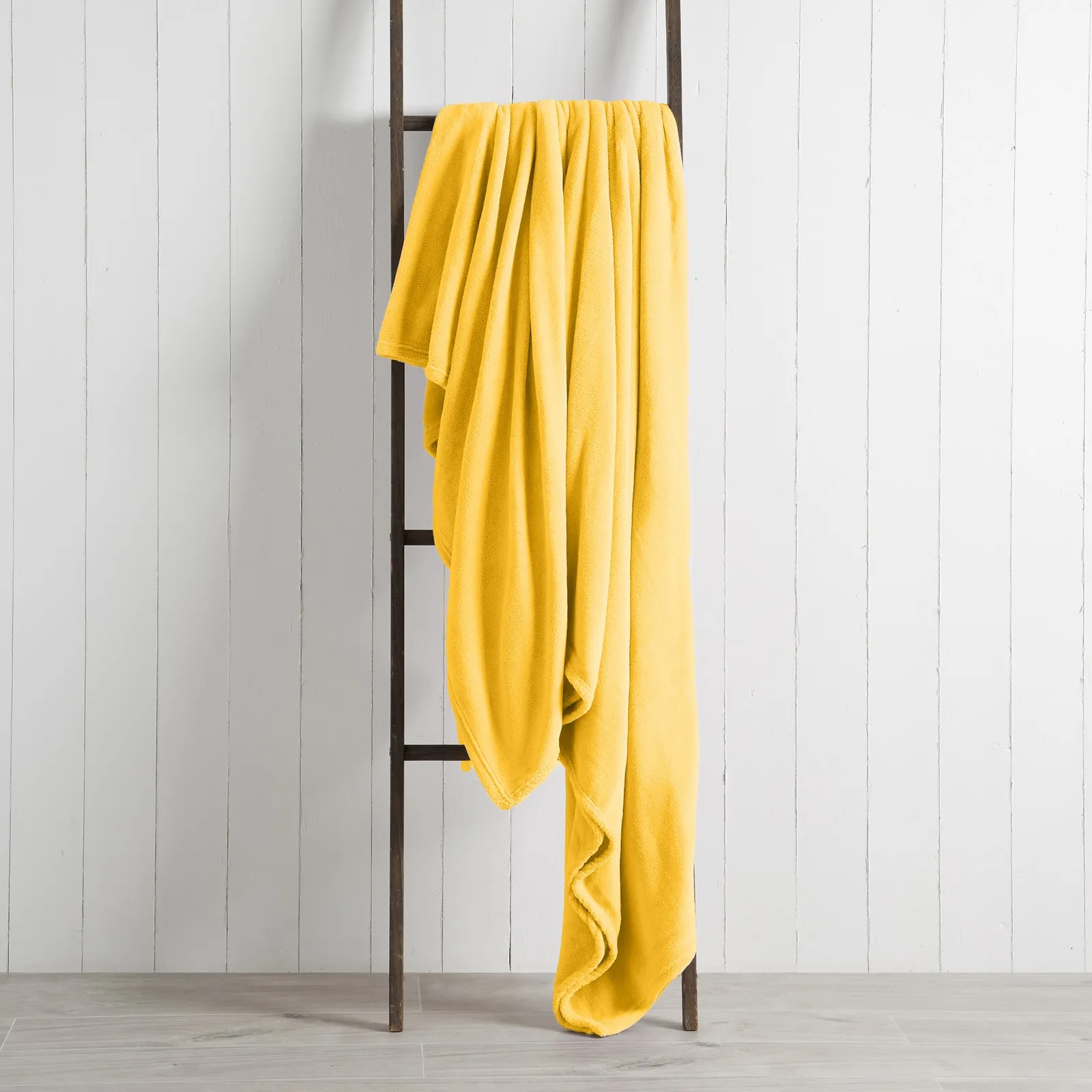 Seriously Soft 220cm x 220cm Throw Lemon (Yellow)
