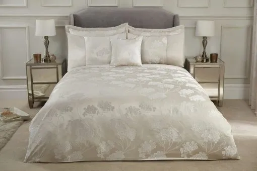 New Edge Blinds NewEdgeBlinds English Garden Duvet Set in Cream, Double, Cream