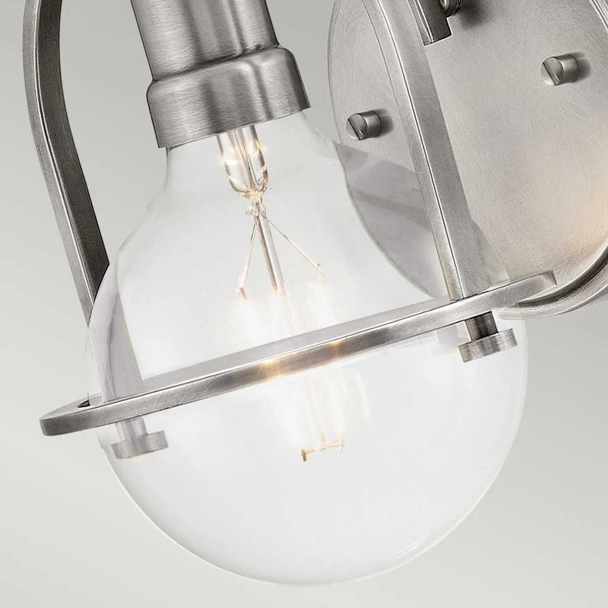 Netlighting Hinkley Somerset Wall Lamp Brushed Nickel in Grey 4