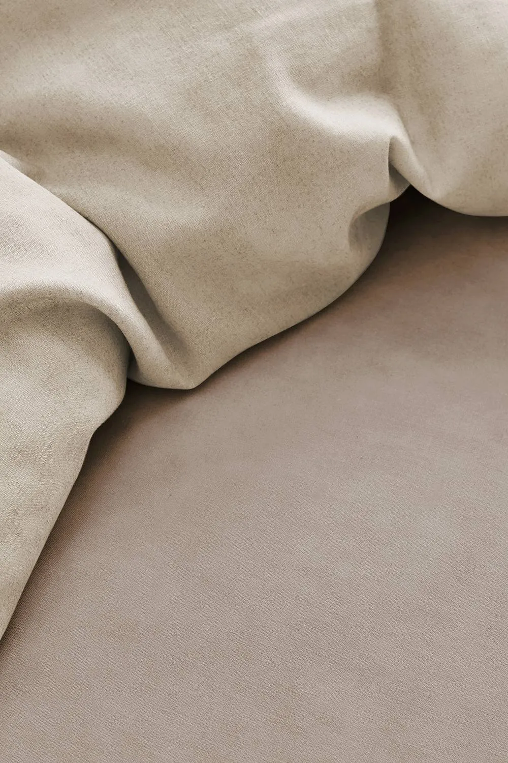 CHRISTY 'Relaxed Linen' Washed Finish Reversible Duvet Cover Set in Beige 3