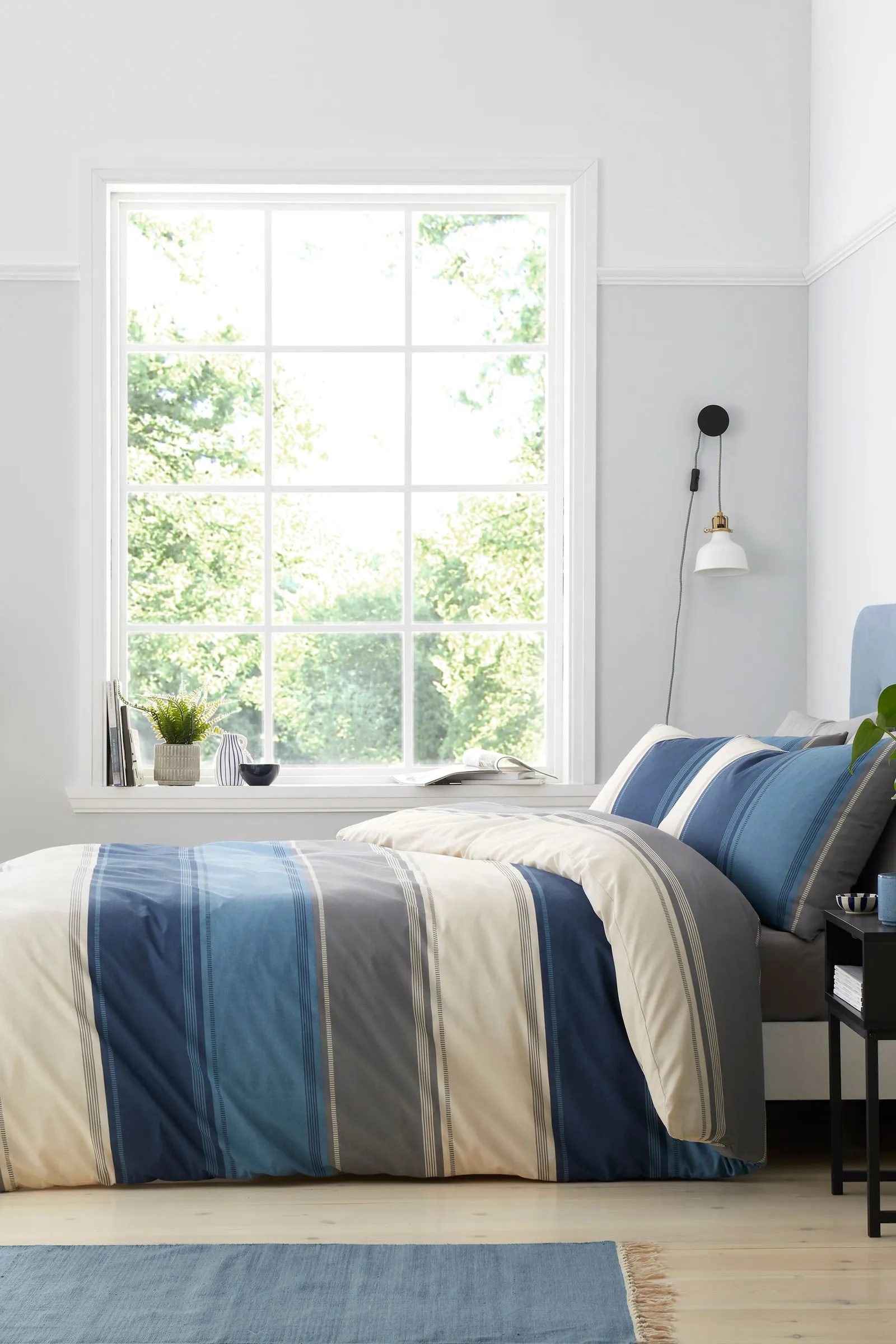 Fusion 'Betley' Classic Wide Stripe Duvet Cover Set in Blue 1