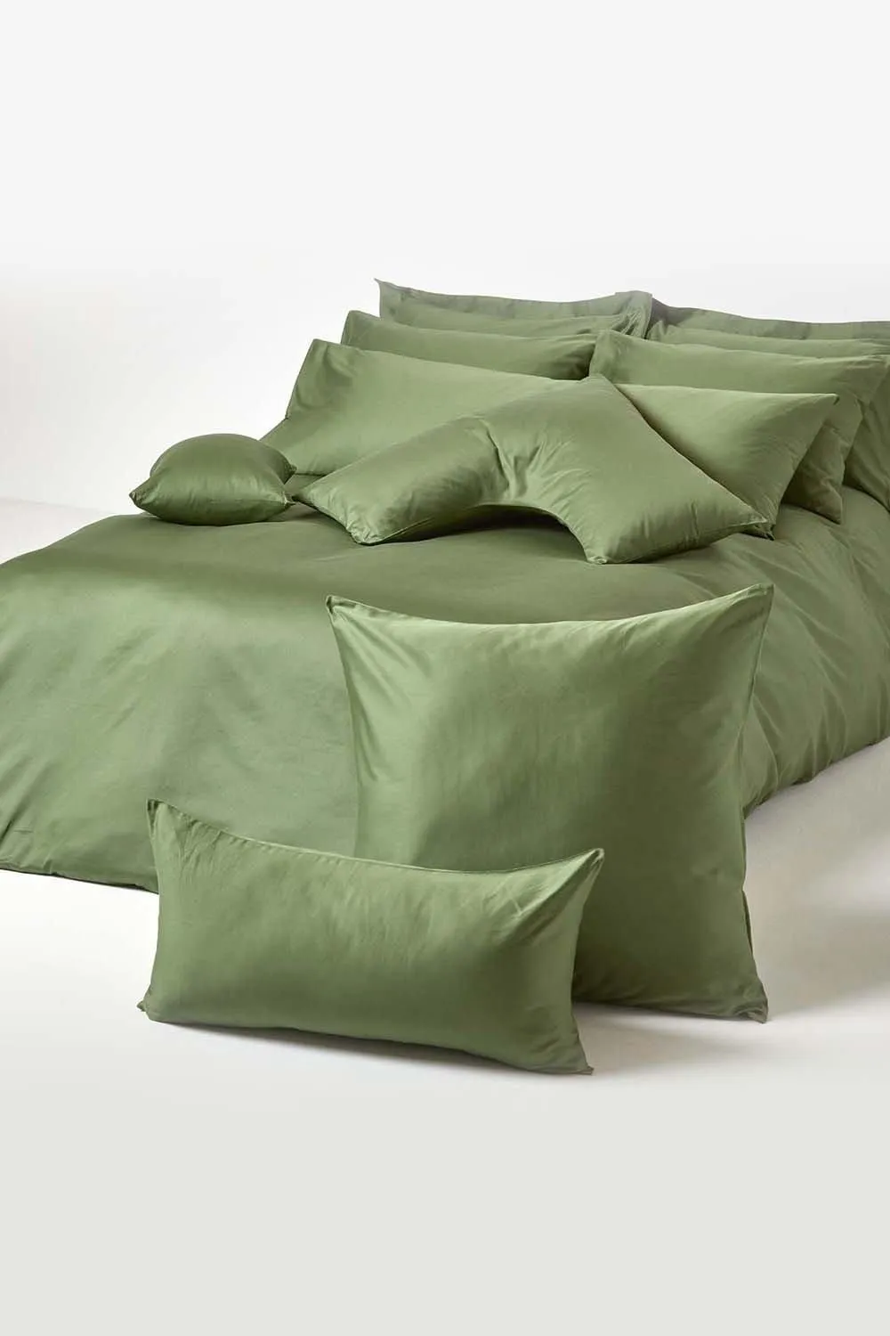Homescapes Sateen Cotton Housewife Pillowcase 400 TC, Body Pillowcase in Green 5