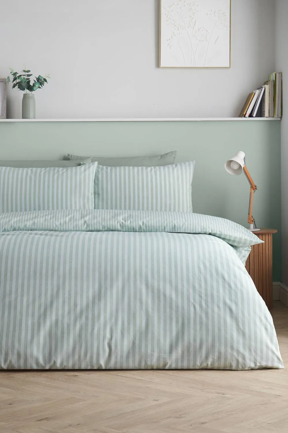 Catherine Lansfield 'Epping Textured Stripe' Reversible Duvet Cover Set in Green 1