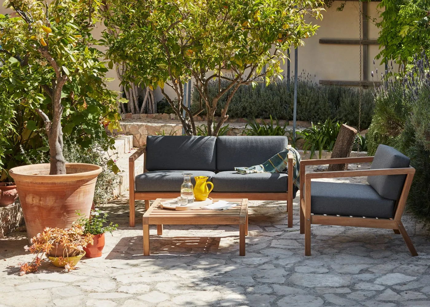 Fritz Hansen Virkelyst Outdoor Lounge Chair in Yellow Stripe 3