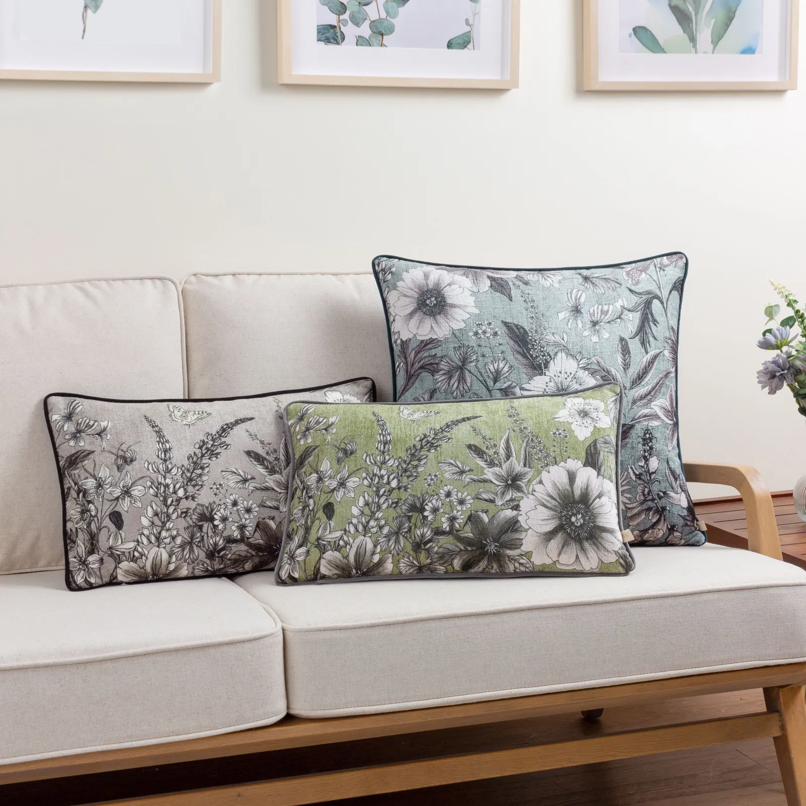Wylder Harlington Gardenia Floral Piped Cushion in Beige 6