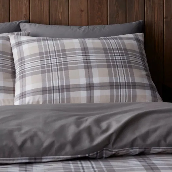 Oakley Woven Check 100% Cotton Duvet Cover & Pillowcase Set 4