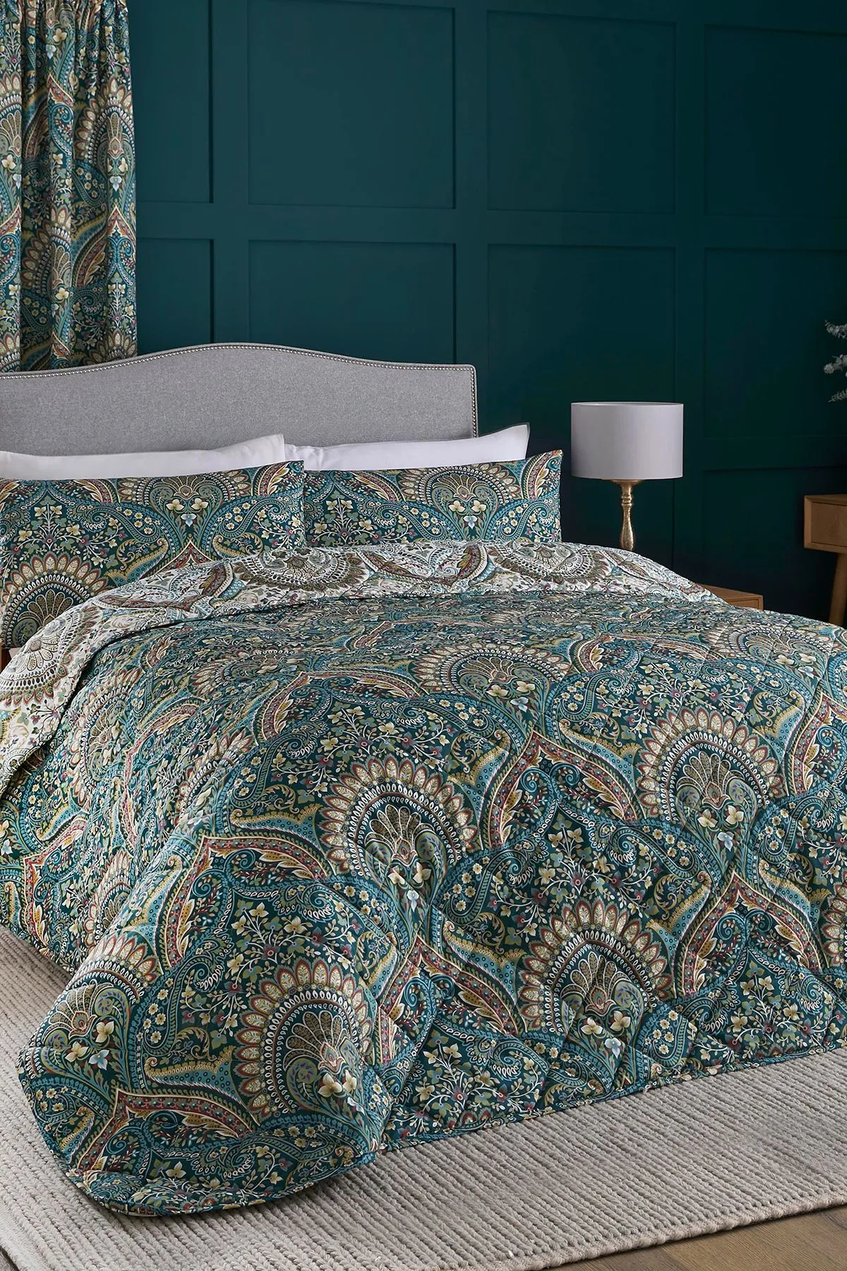 Dreams & Drapes 'Palais' Jacobean Damask Inspired Print Quilted Bedspread in Teal 1