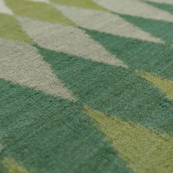 Zuno Geometric Diamond Wool Rug 2
