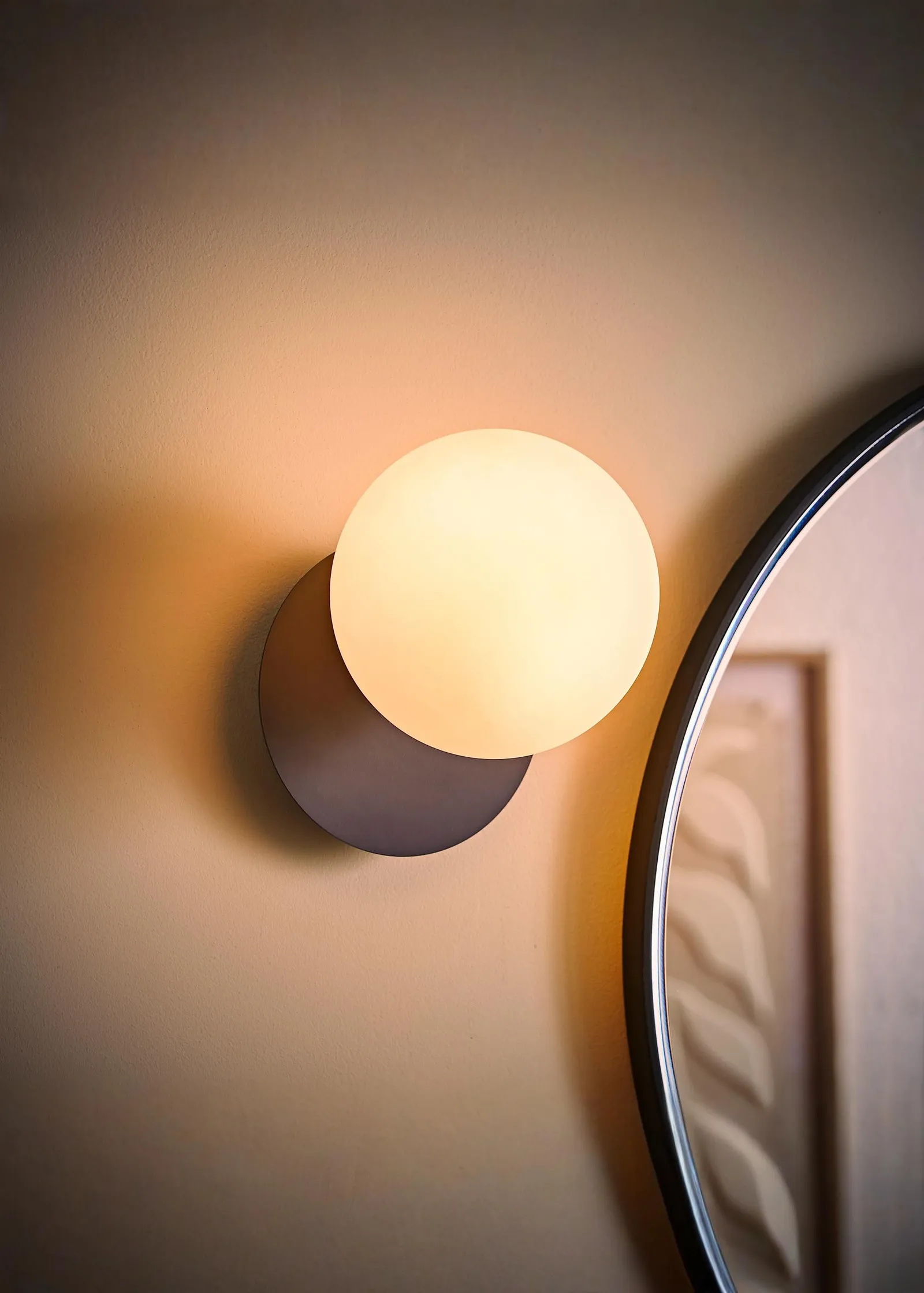 ValueLights Darla Frosted Globe IP44 Rated Bathroom Wall Light in Dark Navy 2