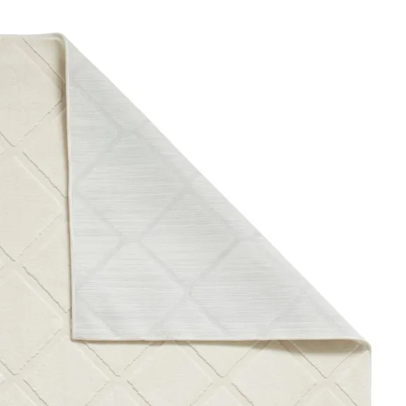 Catherine Lansfield Cosy Diamond Rug 3