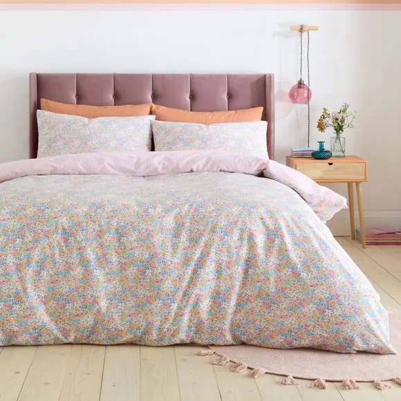Catherine Lansfield Darcy Floral Reversible Duvet Cover & Pillowcase Set 5