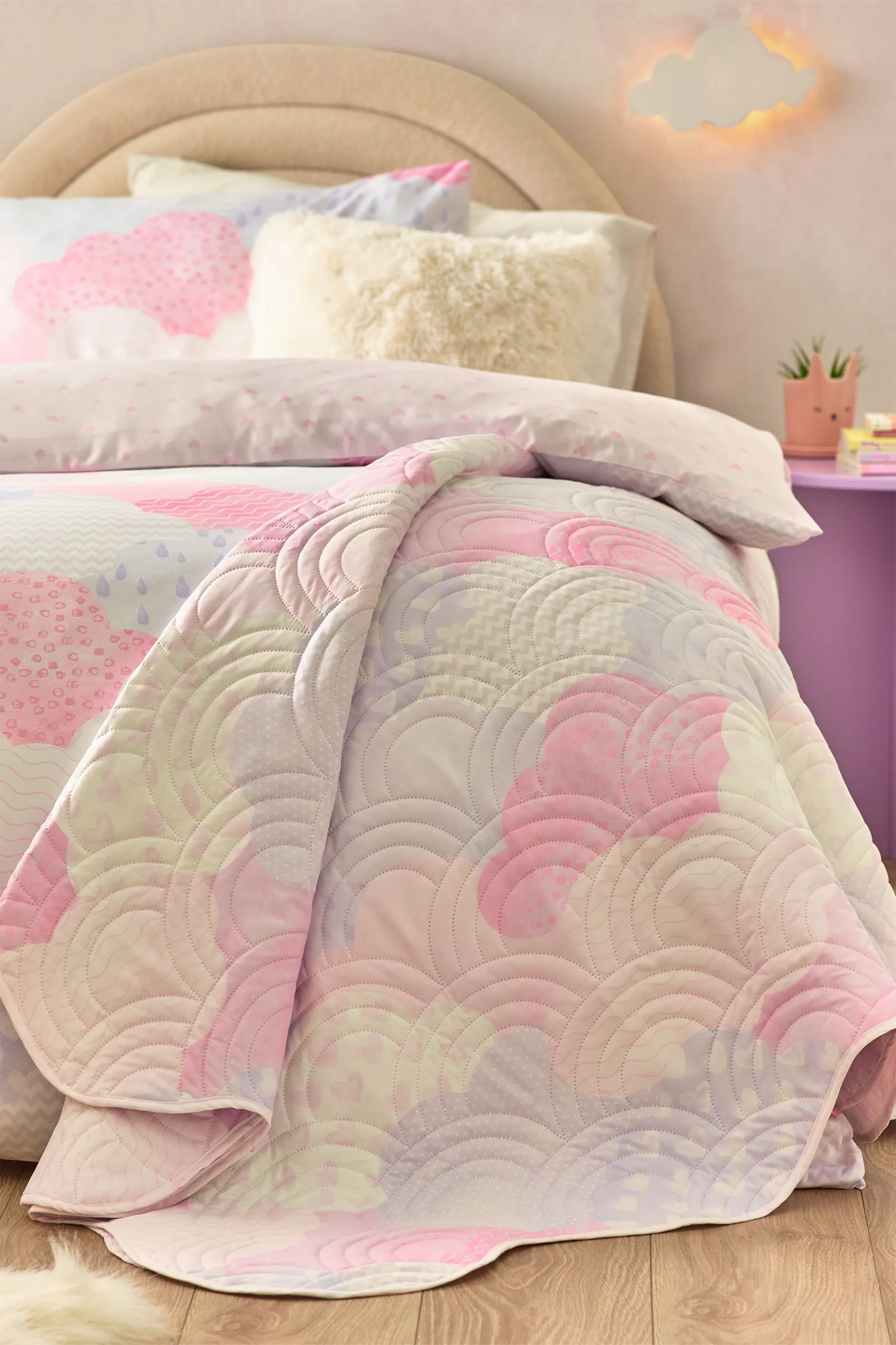 Catherine Lansfield 'Soft as a Cloud' Bedspread in Pink