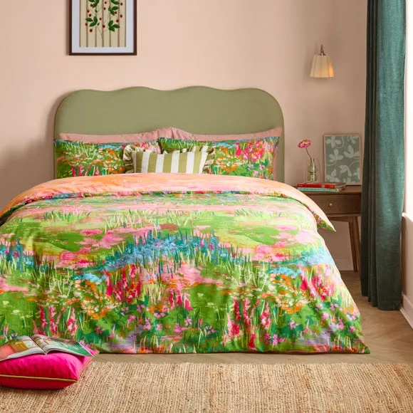 Furn. Meadow Escape Polycotton Duvet Cover & Pillowcase Set